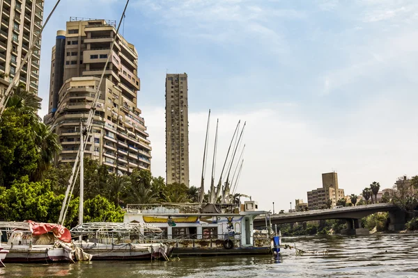 The house on the Quays on the river Nile in Cairo.Egypt — Stock Photo, Image