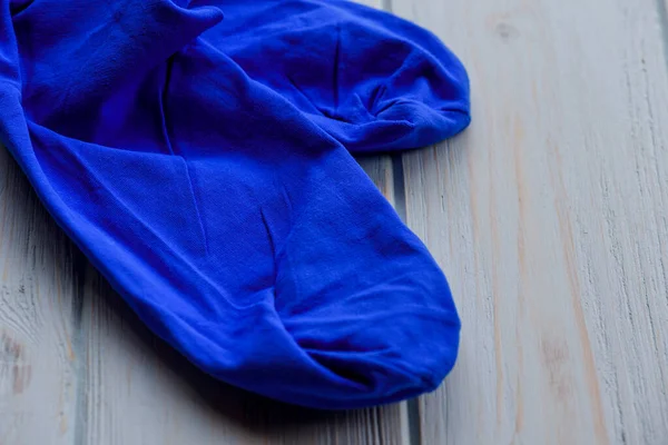 Blå Strumpbyxor Trä Bakgrund Blå Strumpbyxor Som Ett Kvinnligt Klädesplagg — Stockfoto