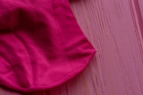 Różowe Rajstopy Tle Drewna Różowe Rajstopy Jako Kobiecy Element Odzieży — Zdjęcie stockowe
