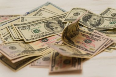Dolar geçmişi. Dolar geçmişi. Farklı Amerikan dolarlarının geçmişi. Finans konsepti. Farklı banknotlar..