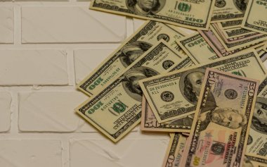 Dolar geçmişi. Dolar geçmişi. Farklı Amerikan dolarlarının geçmişi. Finans konsepti. Farklı banknotlar..