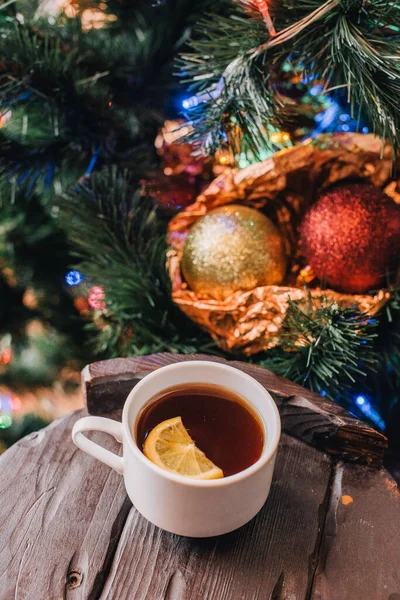 Vánoční Nový Rok Pozadí Citronem Pořád Zima Selektivní Zaměření Čaj — Stock fotografie