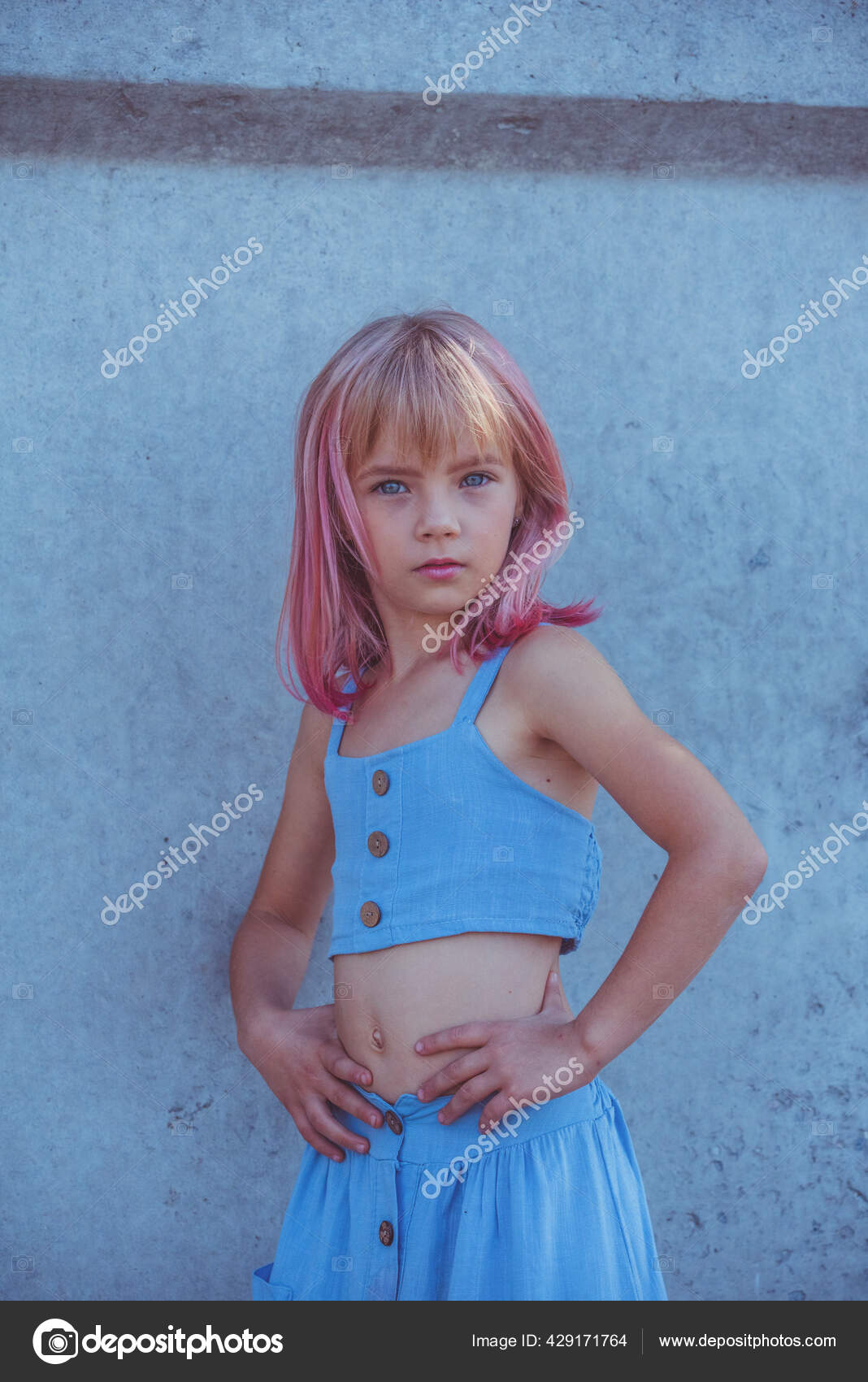 Girl Portrait Outdoor Portrait Cute Little Girl Summer Day Girl — Stock