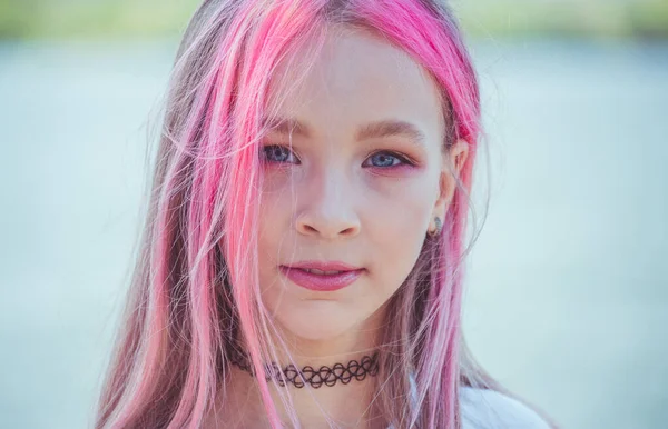 Retrato Rapariga Retrato Livre Menina Bonito Dia Verão Menina Com — Fotografia de Stock