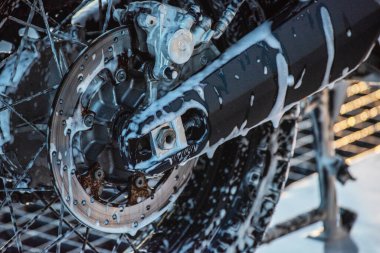 Motosiklet yıkama serisi. Motosiklet yıkama.