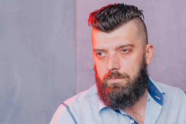 Stilvoller Bärtiger Hipster Rüde Porträt Eines Brünetten Mannes Mit Bart — Stockfoto