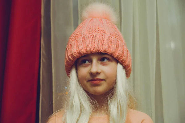 Porträtt Tioårig Flicka Porträtt Tonåring Girlindörrar — Stockfoto