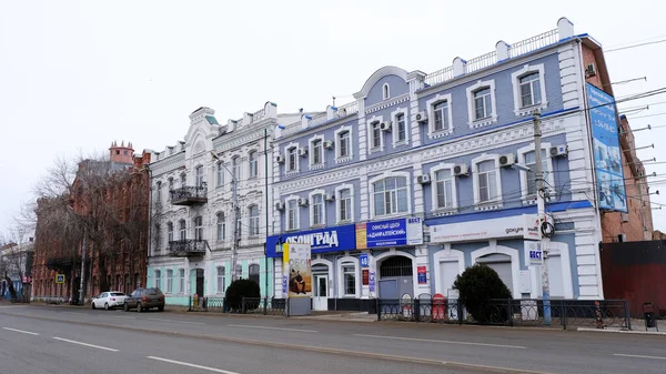 Astracán Rusia Enero 2021 Edificios Antiguos Ciudad Calle Admiralteyskaya —  Fotos de Stock