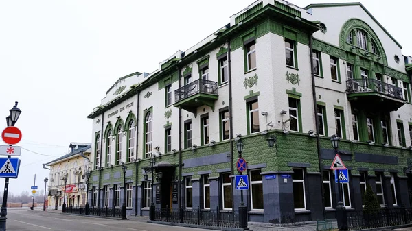 Astrakhan Rússia Janeiro 2021 Edifícios Antigos Cidade Fachada Rua Nikolskaya — Fotografia de Stock