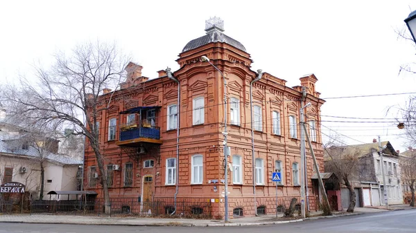Astrachan Rosja Stycznia 2021 Stare Budynki Miasta Fasada Sowiecka Ulica — Zdjęcie stockowe