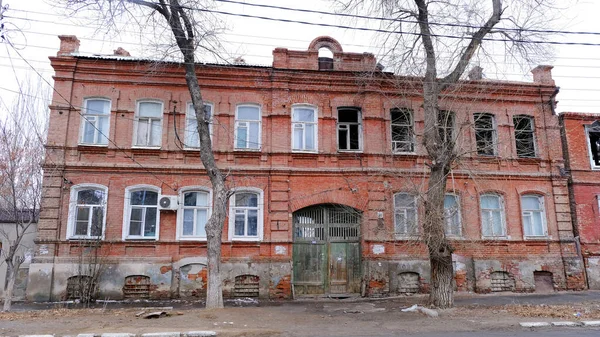 Astrakhan Rússia Janeiro 2021 Edifícios Antigos Cidade Fachadas Casas Gorky — Fotografia de Stock