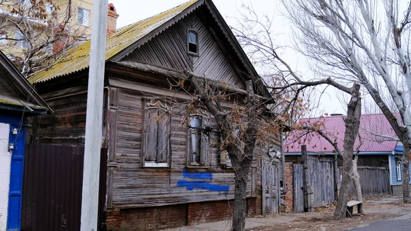 Astrakhan Rússia Janeiro 2021 Edifícios Antigos Cidade Fachadas Casas Rua — Fotografia de Stock