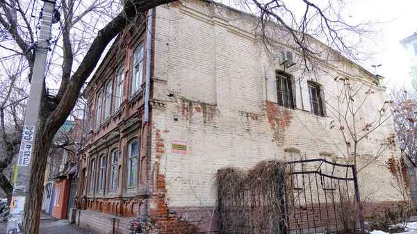 Astrakhan Rusya Ocak 2021 Şehrin Eski Binaları Cephe Shahumyan Caddesi — Stok fotoğraf