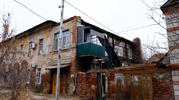 Astrakhan Rússia Janeiro 2021 Edifícios Antigos Cidade Fachada Rua Kuibyshev — Fotografia de Stock