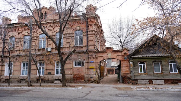 Astrakhan Rusya Ocak 2021 Şehrin Eski Binaları Cephe Çehov Sokağı — Stok fotoğraf