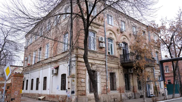 Astrakhan Rússia Janeiro 2021 Edifícios Antigos Cidade Fachada Rua Chekhov — Fotografia de Stock