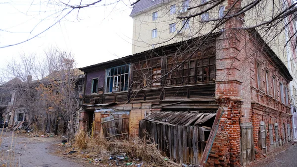 2021年1月15日 俄罗斯阿斯利康 这座城市的老建筑 立面Musa Jalil街 — 图库照片