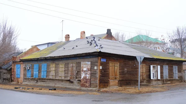 Astrakhan Rússia Janeiro 2021 Edifícios Antigos Cidade Fachada Rua Musa — Fotografia de Stock