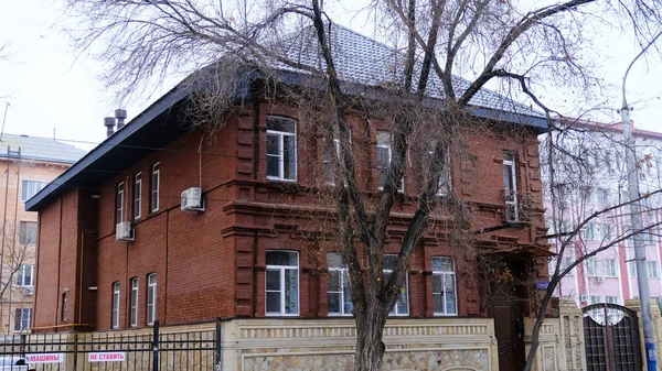 Astracán Rusia Enero 2021 Edificios Antiguos Ciudad Fachada Calle Lenin —  Fotos de Stock