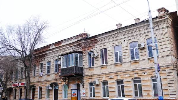 Astrakhan Rusko Ledna2021 Staré Budovy Města Fasáda Leninova Ulice — Stock fotografie