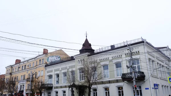 Astrakhan Rússia Janeiro 2021 Edifícios Antigos Cidade Fachada Rua Lenine — Fotografia de Stock