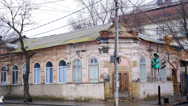 Astrakhan Rússia Janeiro 2021 Edifícios Antigos Cidade Fachada Rua Internacional — Fotografia de Stock