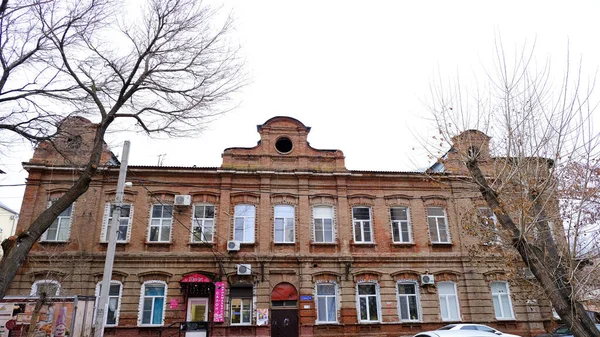 Astrakhan Rússia Janeiro 2021 Edifícios Antigos Cidade Fachada Rua Burov — Fotografia de Stock