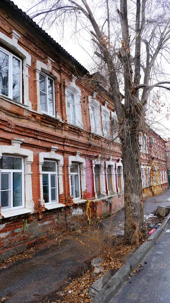 Astrakhan Rússia Janeiro 2021 Edifícios Antigos Cidade Fachada Rua Mayakovsky — Fotografia de Stock