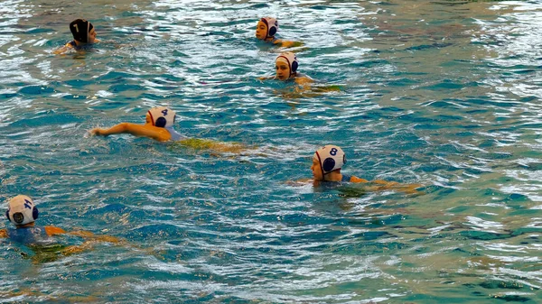 Astrakhan Rússia Janeiro 2021 Meninas Piscina Estão Aprendendo Jogar Polo — Fotografia de Stock