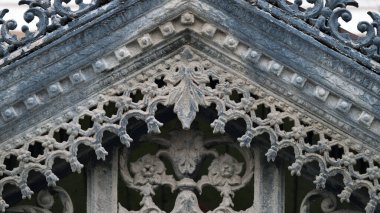 Binanın dış görünüşünün ayrıntıları ve unsurları