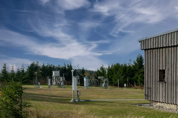 Estação Meteorológica Montanha Fichtelberg Perto Oberwiesenthal Saxônia — Fotografia de Stock