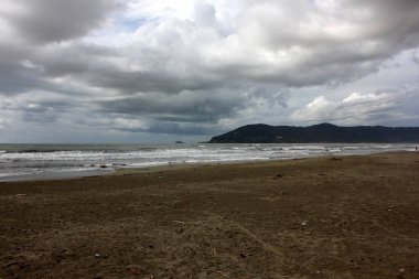Corona Marina di Carrara, Toskana, İtalya 'da boş spiaggia