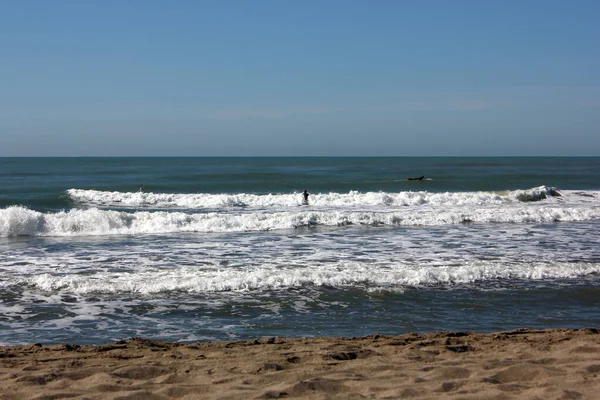 Surfing Corona Times Forte Dei Marmi Tuscany Italy — Stock Photo, Image