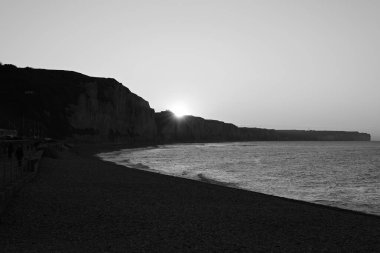 Fecamp, Fransa 'daki Normandiya Kıyısı. Uçurum hattı, sahil ve Fecamp 'deki Normandiya kıyılarının detayları. Fransız Kanalı 'ndan İngiliz Kanalı.