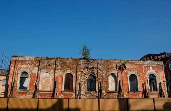Yıkılmış Eski Evlerin Kalıntıları Mahvoldum Apocalypse Terk Edilmiş Şehir Hayalet — Stok fotoğraf