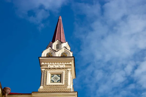 Věž Rybinsku Rusko Budově Muzea Proti Modré Obloze Jasného Jarního — Stock fotografie