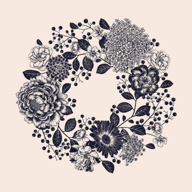 Güzel çiçeklerden oluşan eski bir çelenk. Şakayıklar, güller, böğürtlen ve yapraklı dallar, ortanca. Vektör çizimi. Siyah ve beyaz. Moda tasarımı için lüks dekor, davetiyeler, düğün teması.