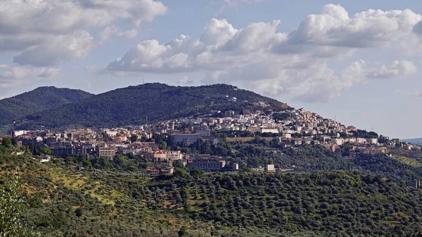 イタリアのラツィオ州ティヴォリの町の眺め — ストック写真