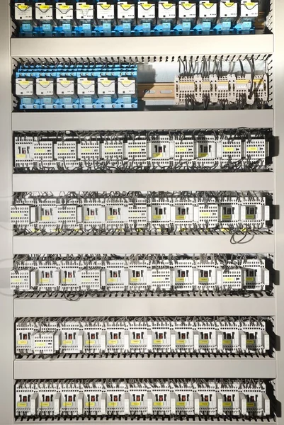 Panneau électrique avec automatisation — Photo