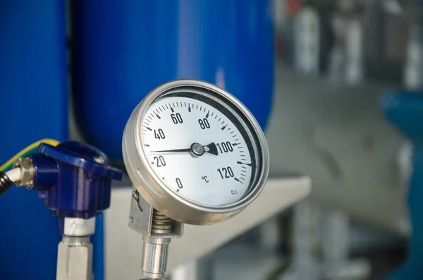 Nieuwe glanzende industriële thermometer — Stockfoto