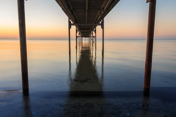 Under Jetty Sunrise — Stock Photo, Image