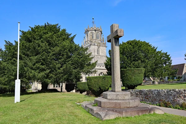 Ein Kreuz Steht Vor Dem Dorf Colyton Devon — Stockfoto