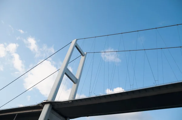 Pont dans la journée ensoleillée — Photo