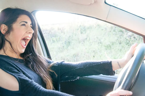 Female driver in a bad situation — Stock Photo, Image