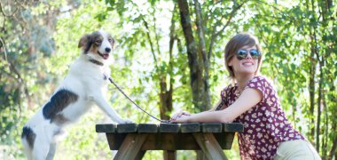 kız ve köpeği Park