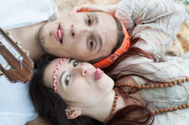 hippiler kaç içinde dinlenmek