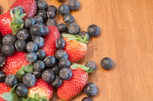 아름 다운 색과 맛 있는 열매 — 스톡 사진
