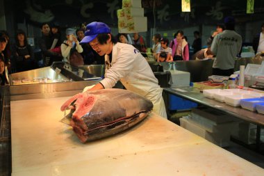 Shirahama, Japonya 'daki balık pazarı. 