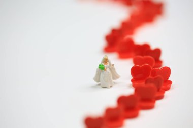 Sevgililer günü, kalp geçmişi olan bir evlilik.