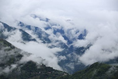 Dağların güzel manzarası